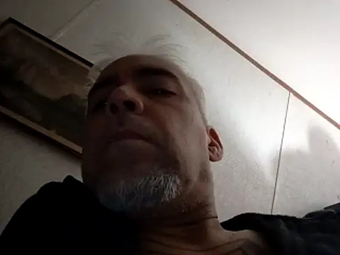 Snapshot of Xoc8_ chatting on November 5, 2025, 6:52 pm Xoc8 online show from November 5, 2025, 6:52 pm