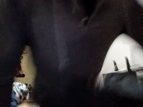 Snapshot of Xoc8_ chatting on November 15, 2025, 10:04 pm Xoc8 online show from November 15, 2025, 10:04 pm