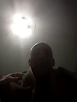 Snapshot of Xoc8_ chatting on November 19, 2025, 3:23 pm Xoc8 online show from November 19, 2025, 3:23 pm