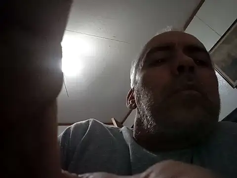 Snapshot of Xoc8_ chatting on January 7, 2026, 6:32 pm Xoc8 online show from January 7, 2026, 6:32 pm