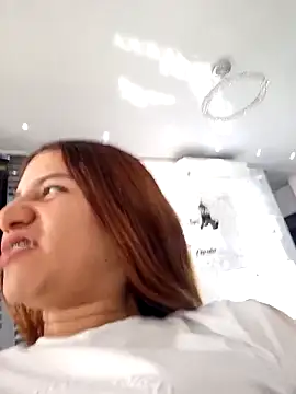 AnthonelaDuque online show from March 3, 2025, 8:00 pm