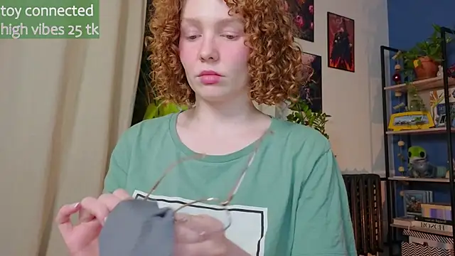 Snapshot of _lightmyfire chatting on February 19, 2025, 7:27 pm lightmyfire online show from February 19, 2025, 7:27 pm