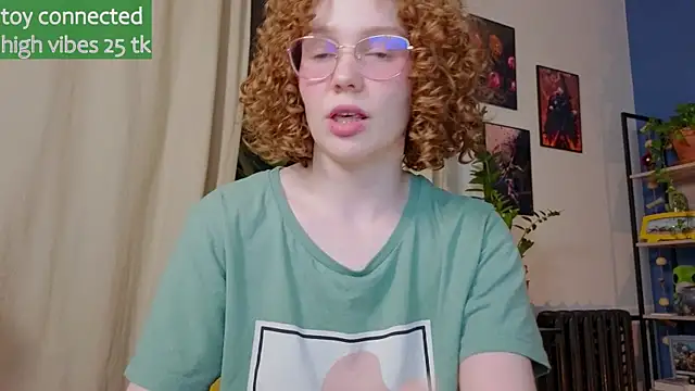 Snapshot of _lightmyfire chatting on March 21, 2025, 8:29 pm lightmyfire online show from March 21, 2025, 8:29 pm