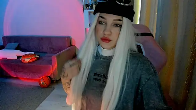 Ledy WWWII online show from December 27, 2024, 12:45 pm