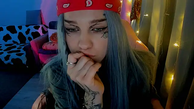 Ledy WWWII online show from January 19, 2025, 3:42 pm