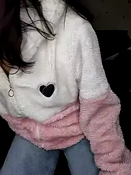 Leeeezzzz roy online show from December 18, 2024, 10:13 pm