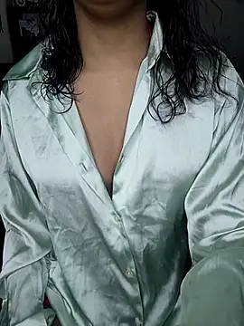 Leeeezzzz roy online show from February 14, 2025, 9:10 pm