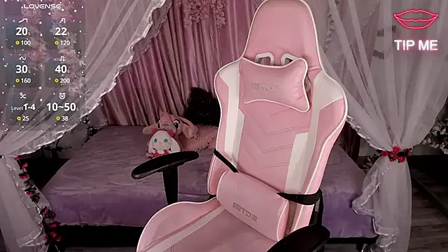 ino yamanaka  online show from February 8, 2025, 8:32 pm