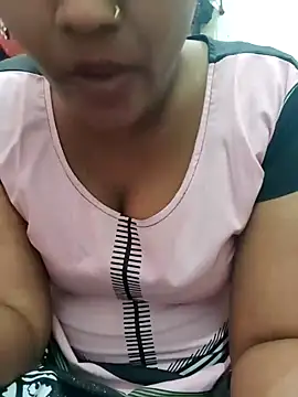 Snapshot of IslamicPimento chatting on December 23, 2024, 10:10 am IslamicPimento online show from December 23, 2024, 10:10 am