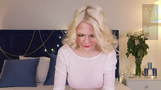 MilaDemies online show from January 17, 2025, 2:39 am