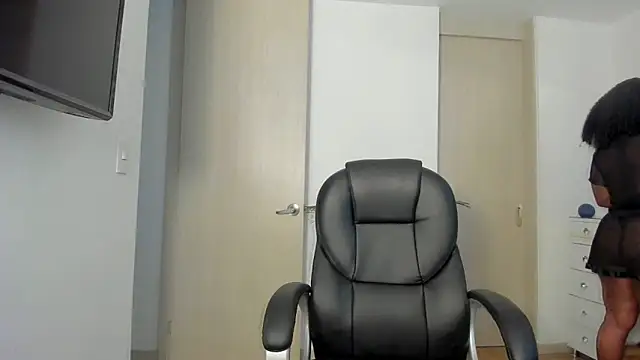 charlotte tiller online show from April 14, 2026, 5:57 am