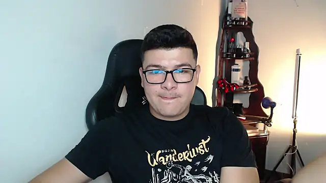 Snapshot of Plug_Control chatting on February 28, 2026, 9:16 pm Plug Control online show from February 28, 2026, 9:16 pm