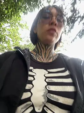 K Intraven0us online show from February 10, 2026, 8:24 pm