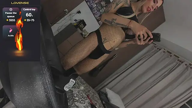 MissIvanna online show from March 18, 2025, 1:43 am