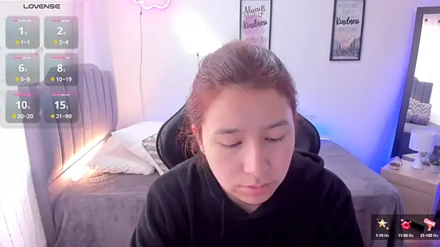 Amy joones online show from February 28, 2025, 1:36 pm