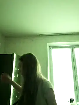 Snapshot of CatFerae chatting on February 3, 2025, 5:51 am CatFerae online show from February 3, 2025, 5:51 am