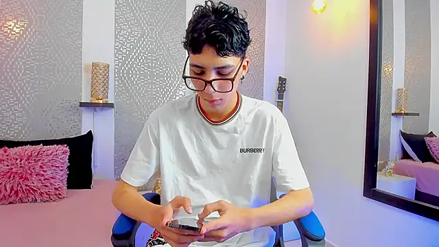 Nikolay Gregori online show from February 2, 2025, 4:26 am