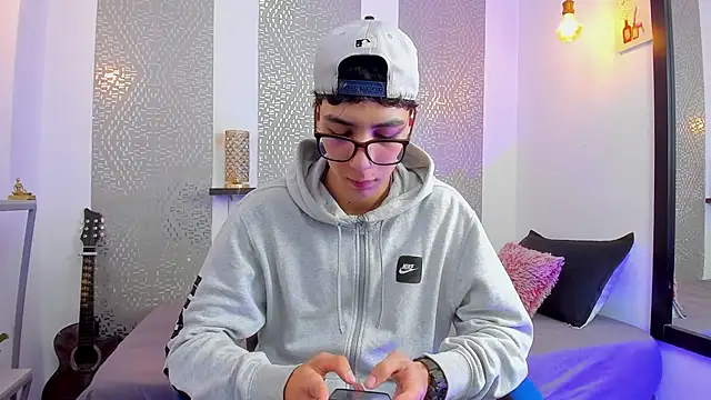 Nikolay Gregori online show from February 11, 2025, 4:33 am