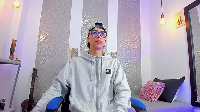 Nikolay Gregori online show from February 11, 2025, 7:54 am