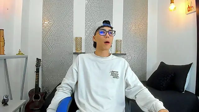 Nikolay Gregori online show from March 23, 2025, 4:05 am