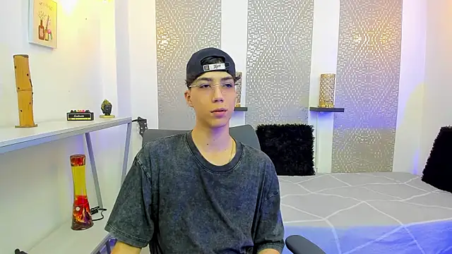 Nikolay Gregori online show from November 10, 2025, 4:33 am