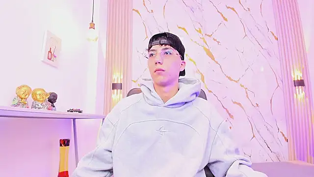 Nikolay Gregori online show from February 10, 2026, 3:32 am