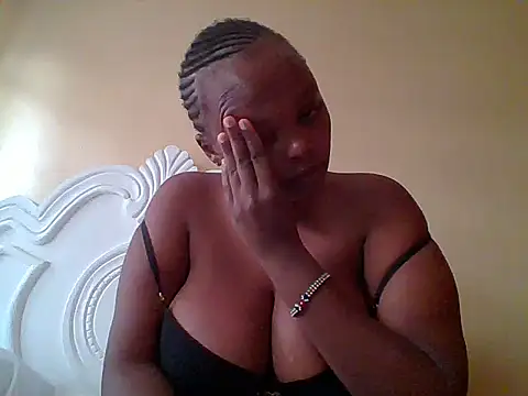 Sexxy-Shie online show from February 5, 2026, 7:02 am