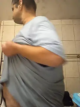 Miguel16i online show from November 9, 2025, 8:45 am