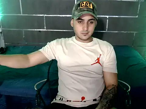 xxxxhotxoxo online show from May 25, 2026, 3:45 am