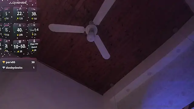 kitty roouse online show from April 18, 2026, 7:07 pm