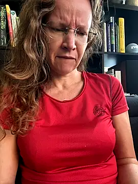 AnnikaRose online show from September 30, 2025, 5:45 am