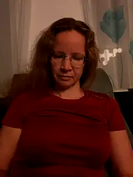 AnnikaRose online show from November 25, 2025, 7:08 am