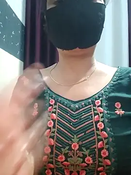 Aishwaryaa 69 online show from February 23, 2025, 5:39 pm