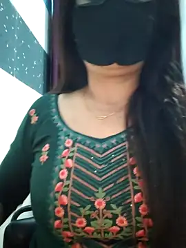 Aishwaryaa 69 online show from March 18, 2025, 4:37 pm