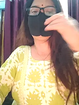 Aishwaryaa 69 online show from September 15, 2025, 10:37 am