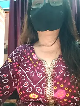 Aishwaryaa 69 online show from September 19, 2025, 6:48 am