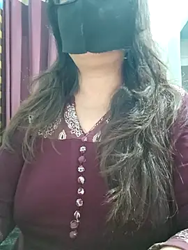Aishwaryaa 69 online show from May 23, 2026, 2:17 am