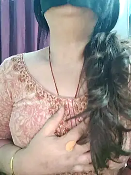 Aishwaryaa 69 online show from June 6, 2026, 1:43 am