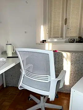 Snapshot of giuli_zerozero chatting on October 2, 2025, 3:19 pm giuli zerozero online show from October 2, 2025, 3:19 pm