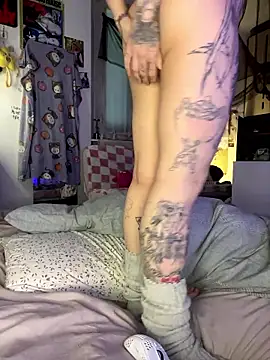 Snapshot of giuli_zerozero chatting on January 15, 2026, 1:37 pm giuli zerozero online show from January 15, 2026, 1:37 pm