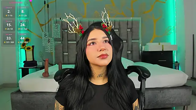 Leiaa  online show from December 17, 2024, 12:01 am