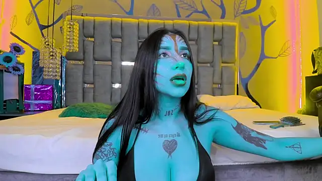 Leiaa  online show from December 28, 2024, 10:25 am