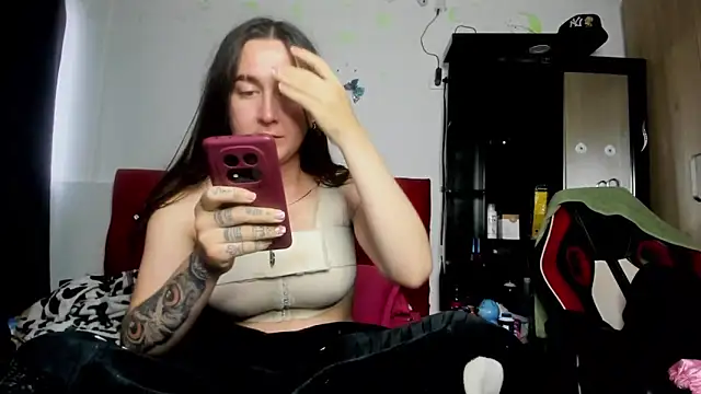 Snapshot of Sweet-Suck69 chatting on September 23, 2025, 10:24 pm Sweet-Suck69 online show from September 23, 2025, 10:24 pm