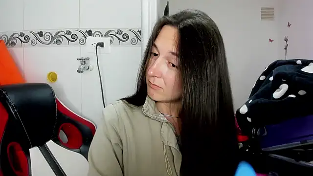 Sweet-Suck69 online show from June 5, 2026, 9:42 pm