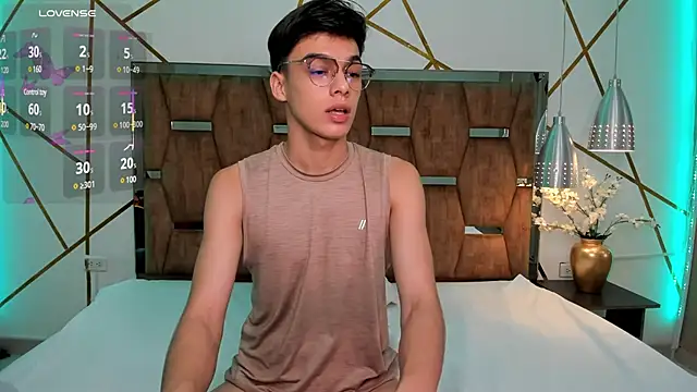 Gerony  online show from February 5, 2025, 8:00 am