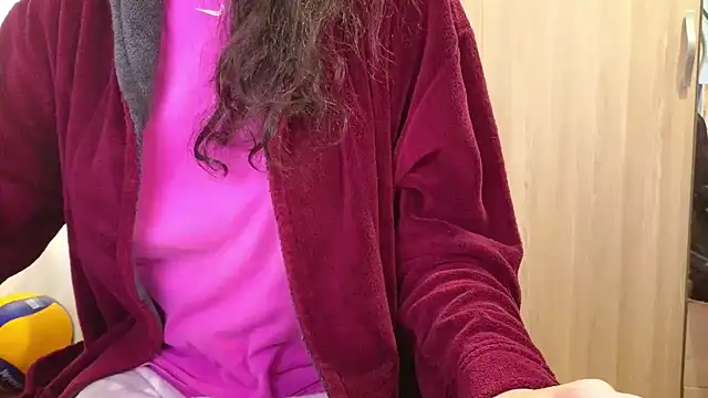 Snapshot of MemiKouki chatting on January 14, 2026, 7:36 am MemiKouki online show from January 14, 2026, 7:36 am