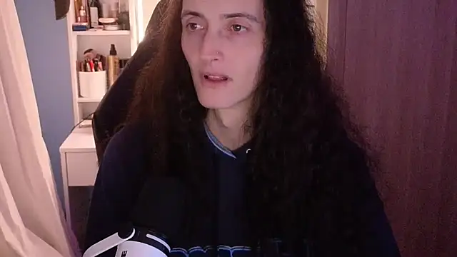 Snapshot of MemiKouki chatting on February 24, 2026, 6:17 pm MemiKouki online show from February 24, 2026, 6:17 pm