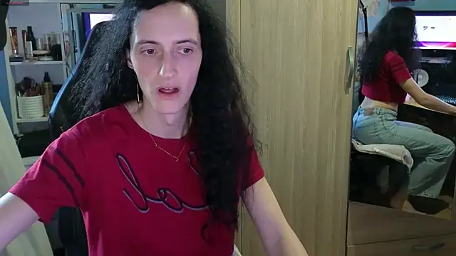 Snapshot of MemiKouki chatting on March 24, 2026, 5:29 pm MemiKouki online show from March 24, 2026, 5:29 pm