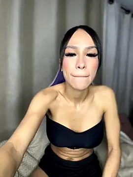 Miaa love6969 online show from October 22, 2025, 11:15 pm