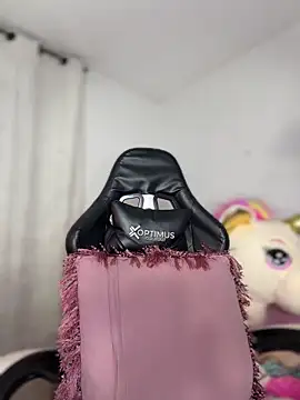 Miaa love6969 online show from February 25, 2026, 1:26 am